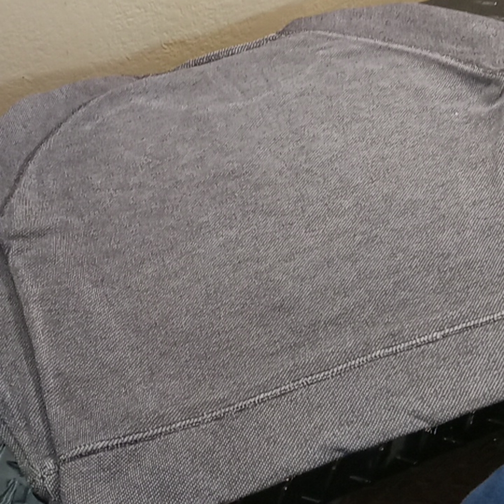 RECKLESS Gray Sweatshirt - Picture 4 of 8
